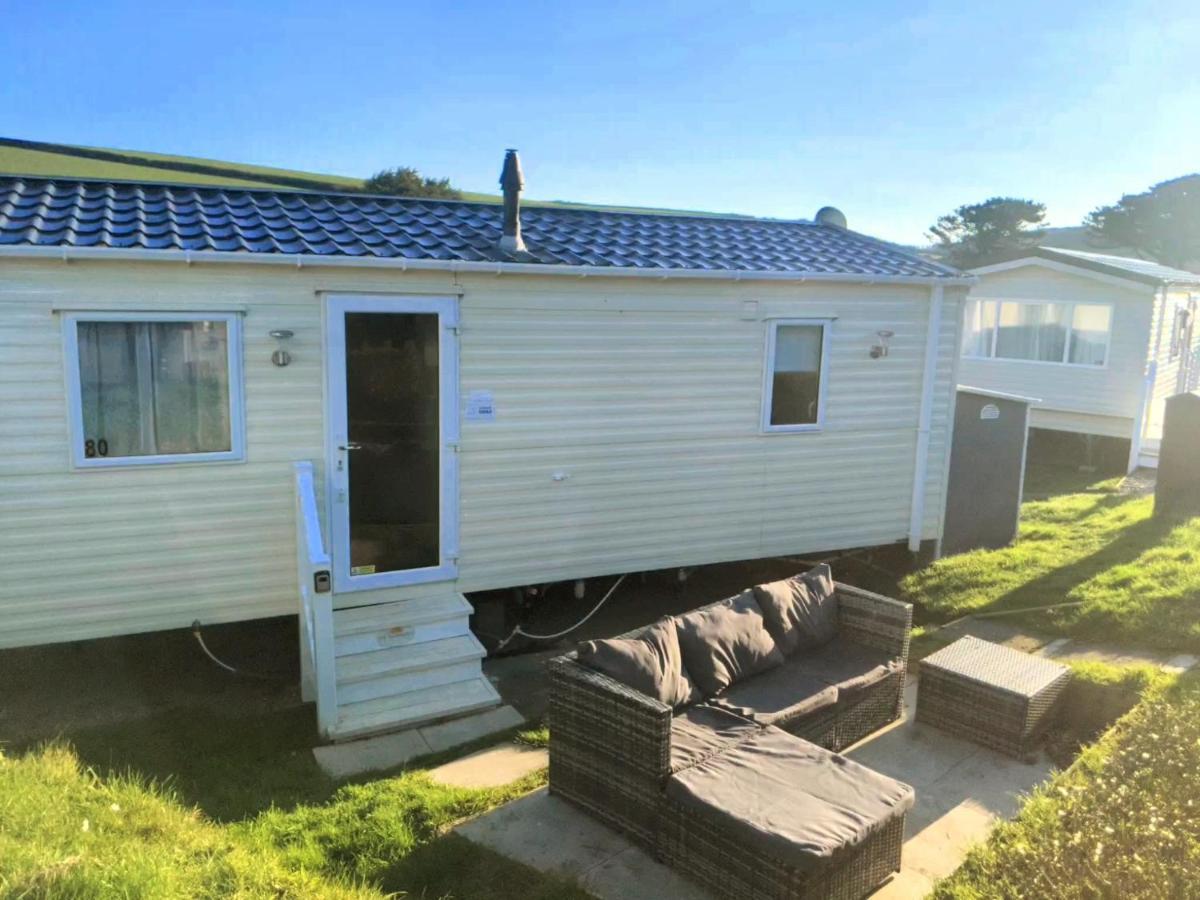 Large 4 Person Couples And Family Caravan In Newquay Bay Resort Exterior foto